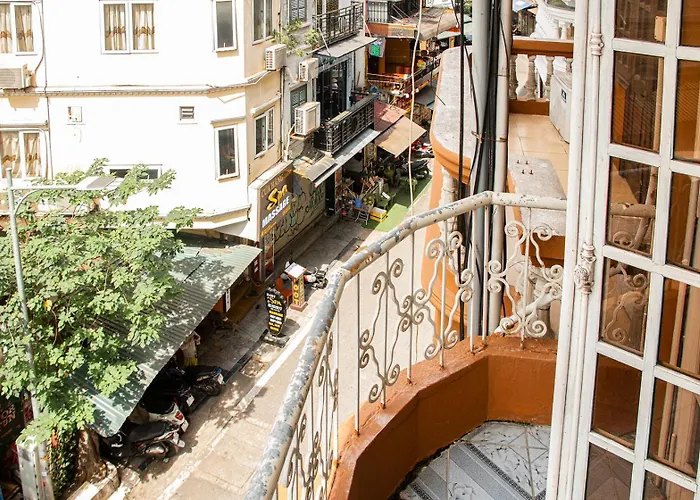 Group Nest Hotel